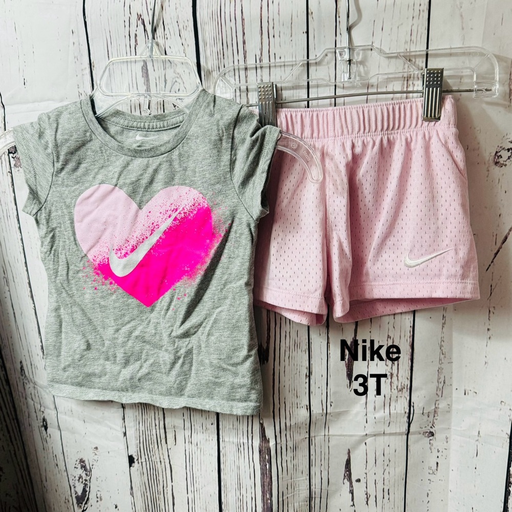 Nike T-Shirt and Shorts Set
